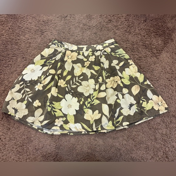 2 FOR $20 Banana Republic Silk Blend Skirt Floral Beige Brown A Line Mini 8 - Picture 1 of 5